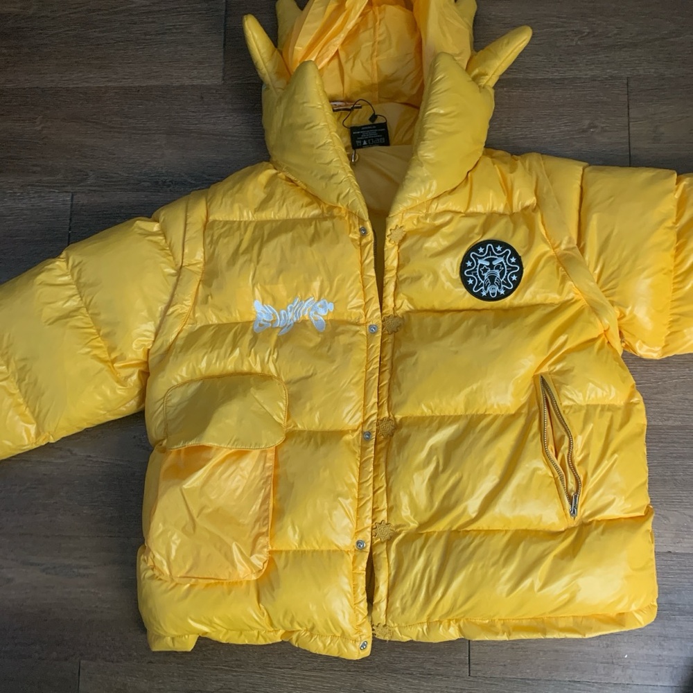 Yellow Glocler Puffer Jacket with Insulation